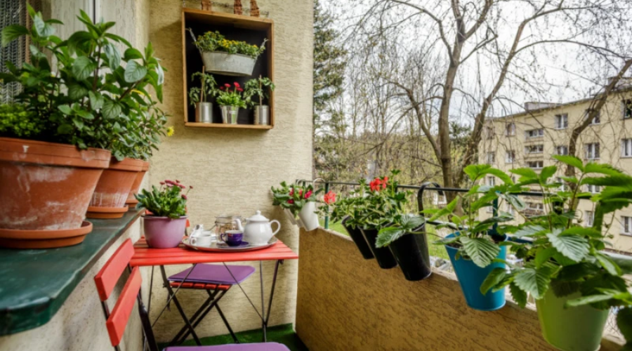 Donice na balkon: idealne do stworzenia miejskiej oazy w domu donice na balkon | Hiyou